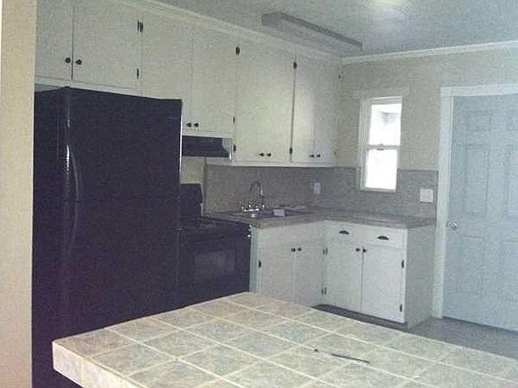 2nd image of 6623-6625 Clayton Ln