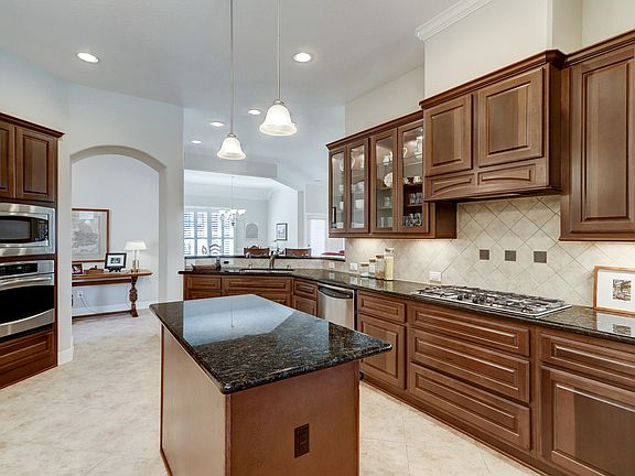 4th image of 21020 Williams Creek Dr