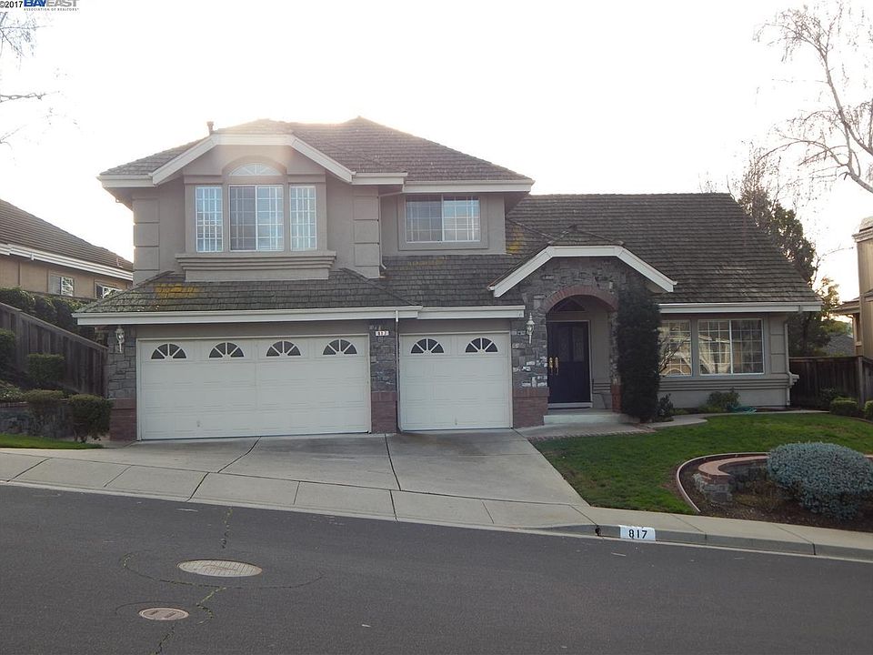 1st image of 817 Montevino Dr