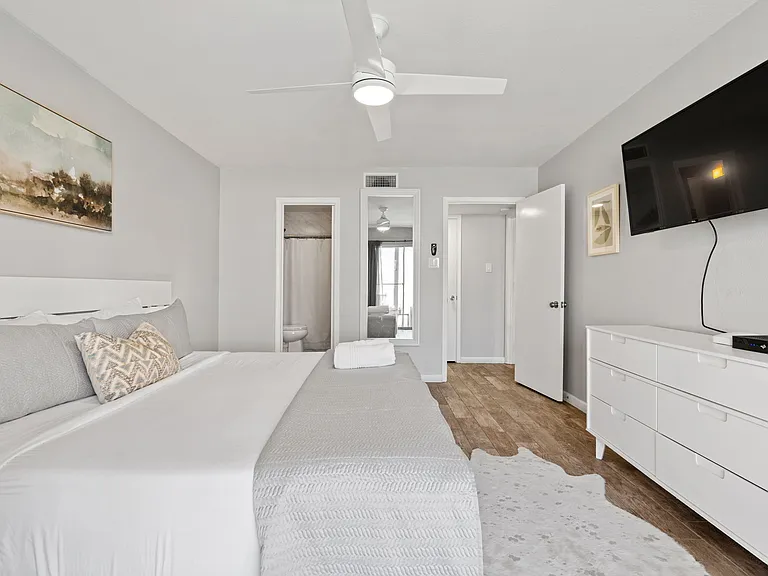104 Cove E #106 — Photo 10