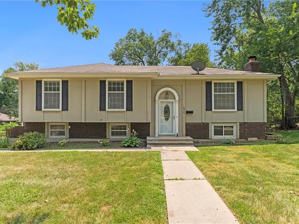 8929 E 90th Ter, Kansas City, MO 64138