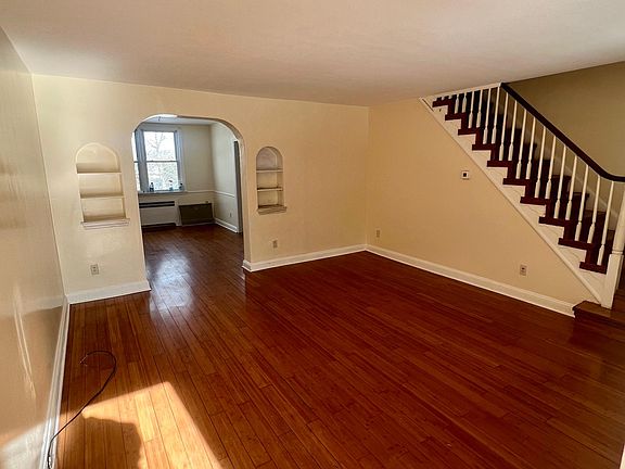 2nd image of 132 Academy Ln