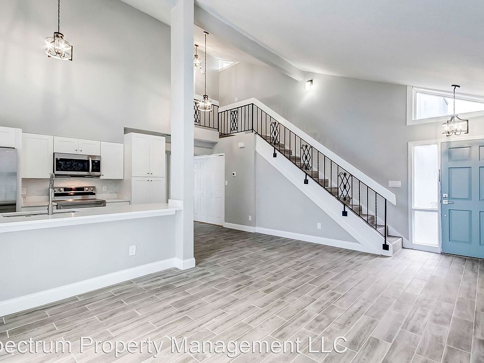 1st image of 1021 Aragon Ave