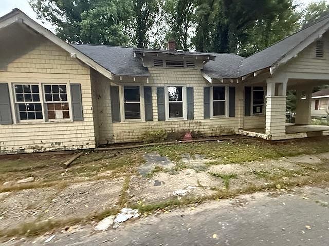 1st image of 121 Cameron St
