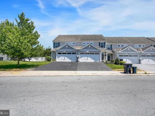 596 Fox Ridge Ln #L-0023, Lebanon, PA 17042