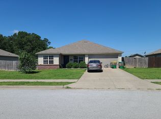 1328 Sango St, Springdale, AR 72764