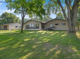 N9129 Otter Ln, Neshkoro, WI 54960