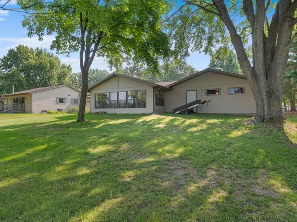 N9129 Otter LANE, Neshkoro, WI 54960