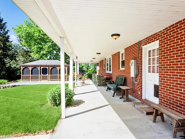 5913 Oakland Rd — Photo 31