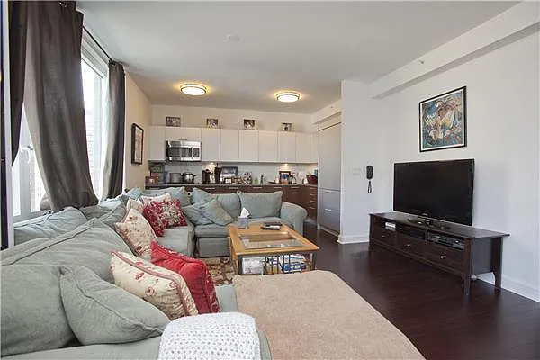 Rented by BLU Real Estate | media 9