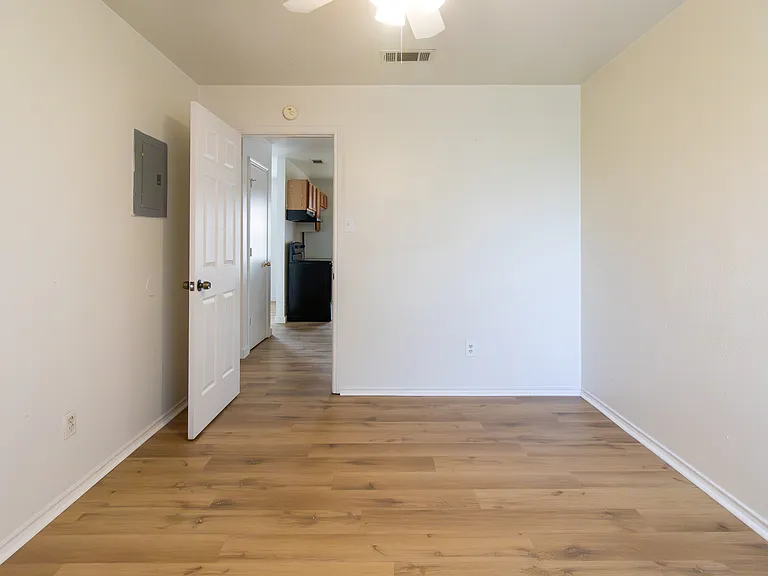 1601 Benttree Dr #3 — Photo 11