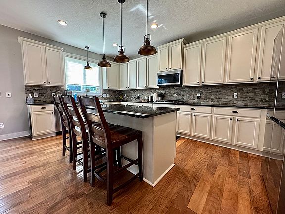 2nd image of 3770 Turner Dr SW