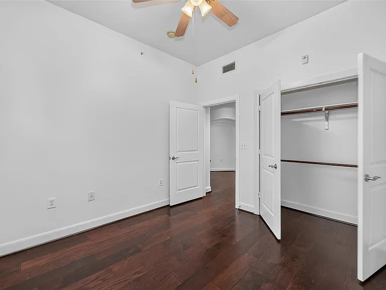 1010 Rosine St #35 — Photo 26