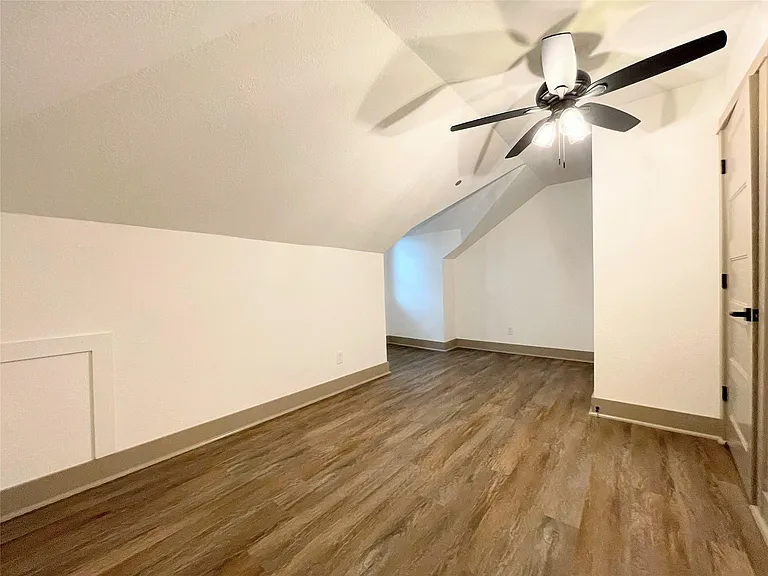 210 W Crescent Dr — Photo 28