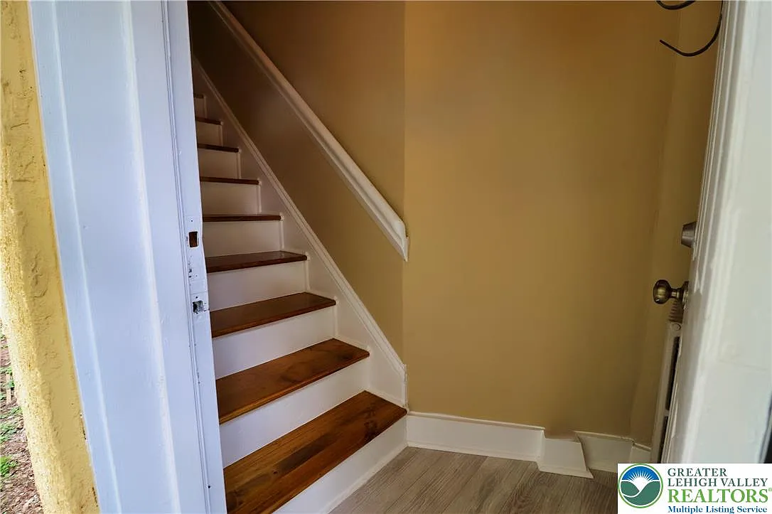 1 bed, 1.0 bath, 1428 sqft, $1,550 — Photo 3
