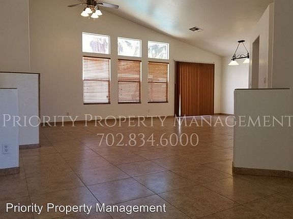 3rd image of 5816 Briar Rose Ln
