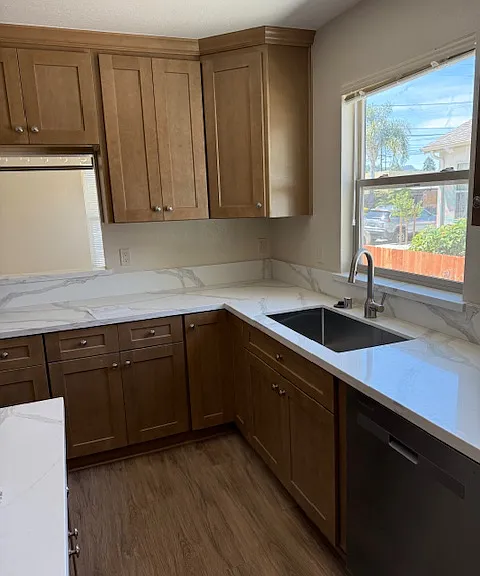2214 Star Ave — Photo 3