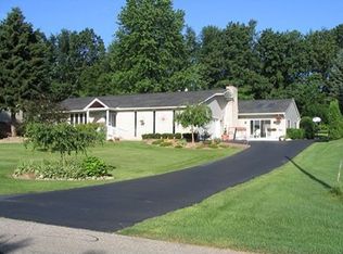 4487 Driftwood Dr, Commerce Township, MI