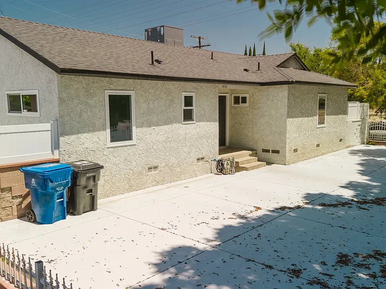14151 Gager St — Photo 4