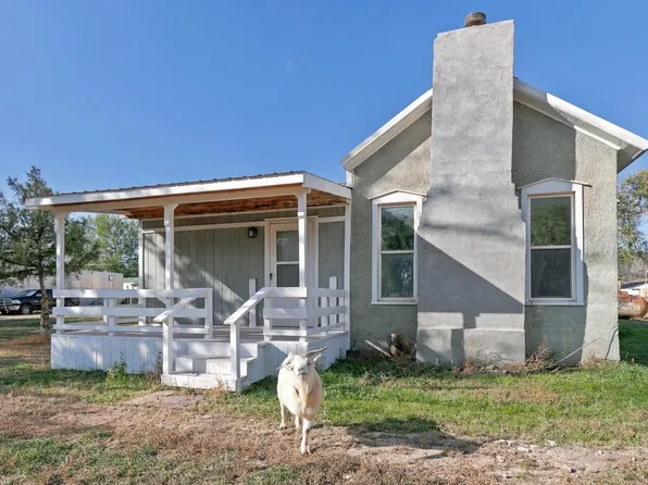 200 S 2nd St, Buffalo Gap, SD 57722