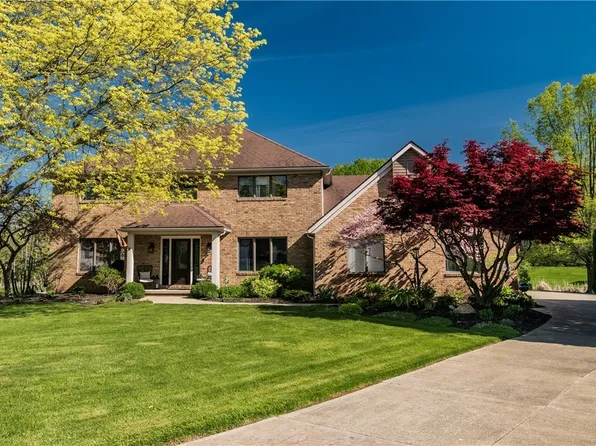 6694 Salerno St NW, Canton, OH 44718