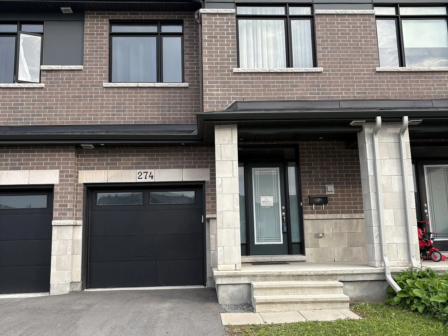 3 bed, $2,900 — Photo 2