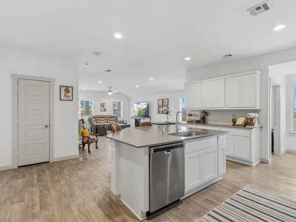 15145 Elizabeth Dr, Beaumont, TX 77705