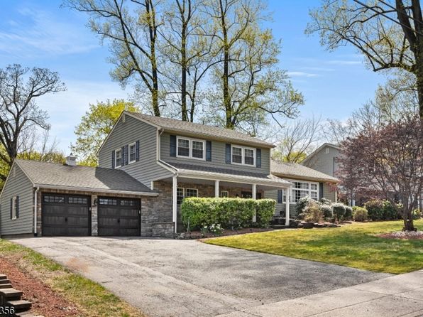 16 Baldwin Ter, Wayne Twp., NJ 07470