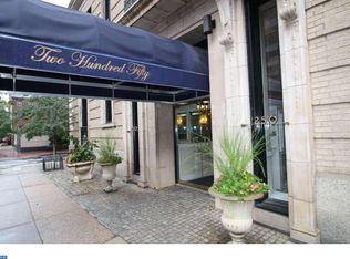 250 S 17th St APT 301, Philadelphia, PA 19103
