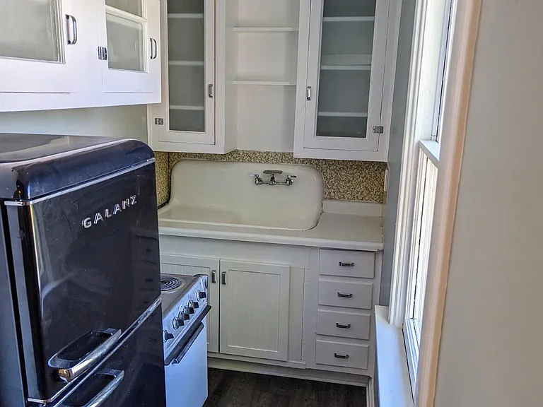 110 W Onota St #2 — Photo 7
