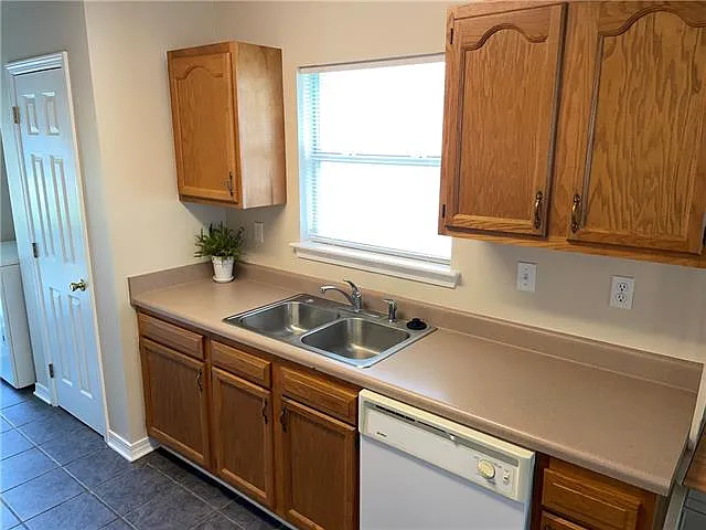 28613 E Phillip St — Photo 11