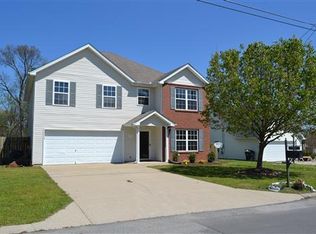 710 General Barksdale Dr, Smyrna, TN 37167