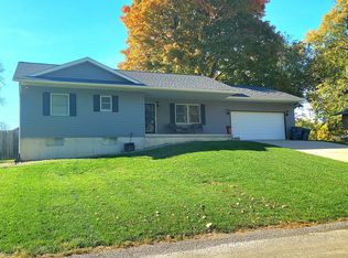 32 Grainey Dr, Glen Carbon, IL