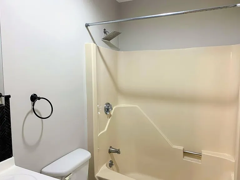 210 Brook Village Rd #20 — Photo 12