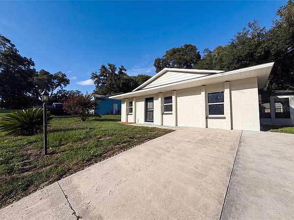 3rd image of 2230 Spring Hollow Dr