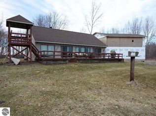 673 Langdon Rd, Standish, MI 48658
