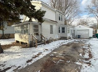 909 Fisk Ave, Joliet, IL