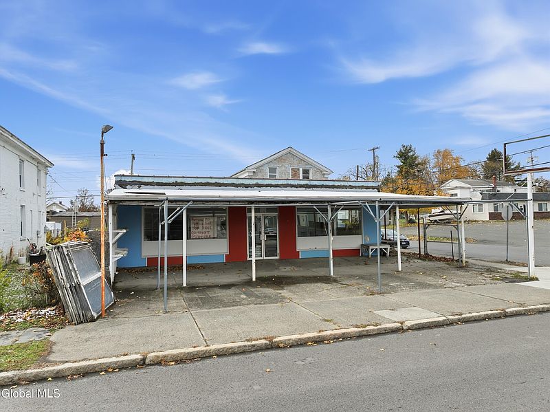 2nd image of 853 5th Avenue