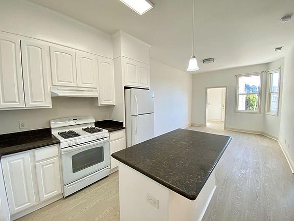 3rd image of 757 Treat Ave