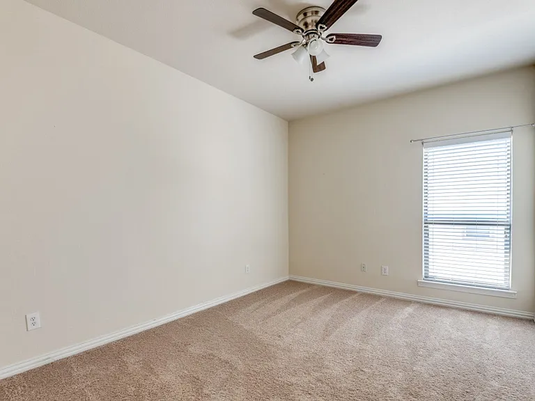 8929 Soldiers Home Ln — Photo 20