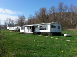 669 Erbacon Rd, Cowen, WV 26206