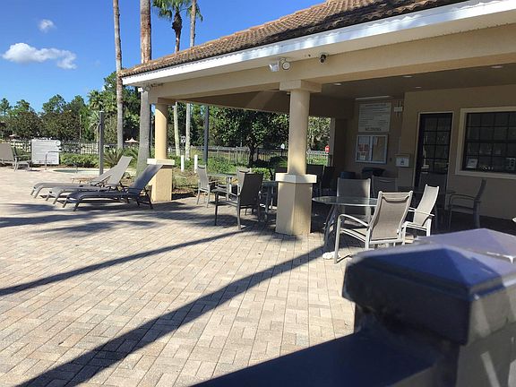 3rd image of 150 Calle El Jardin St Unit 103