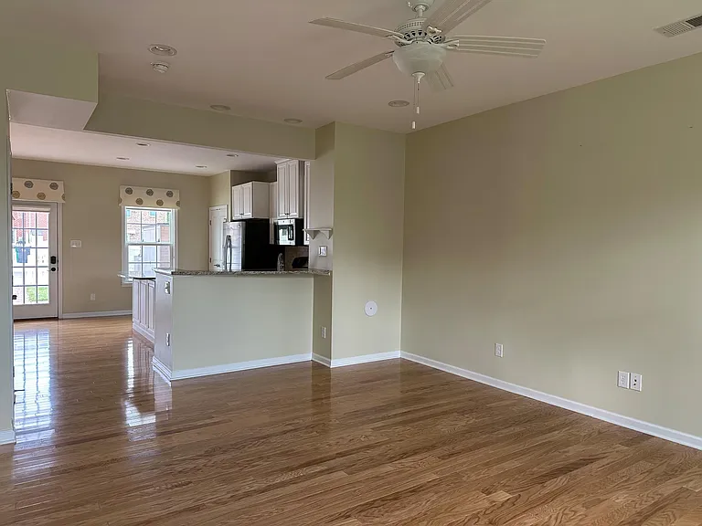 11319 Sadler Walk Ln — Photo 3