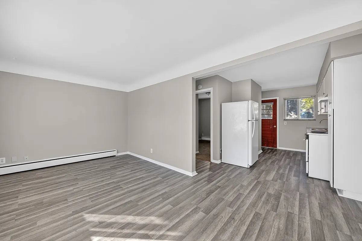 Building Photo - 23 W Burdick St #4