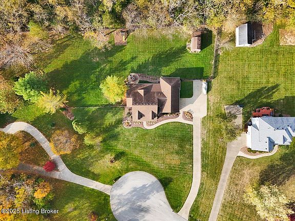 5th image of 5604 Creekwood Ct