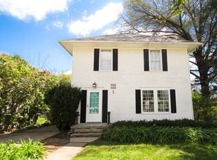 2416 Iowa St, Cedar Falls, IA 50613