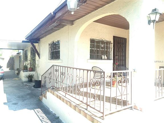 2nd image of 305 N Lincoln Ave
