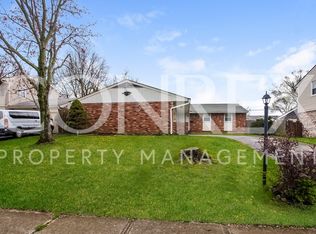 1102 Imprint Ln, Cincinnati, OH 45240