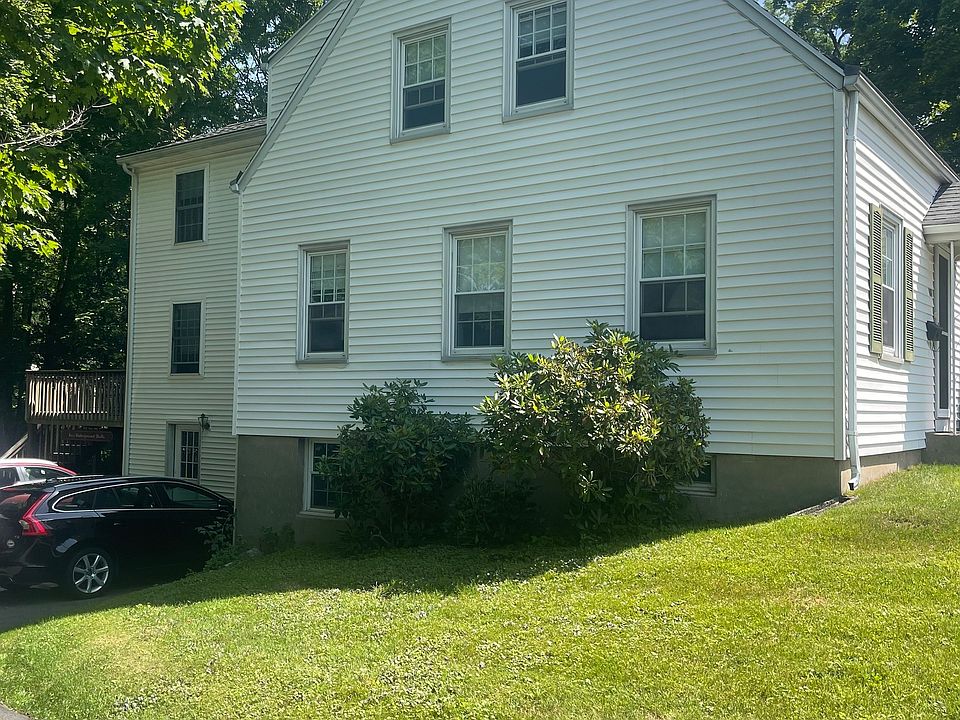 2nd image of 107 Hudson Street