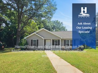 1735 Thriftwood Dr, Charlotte, NC 28208